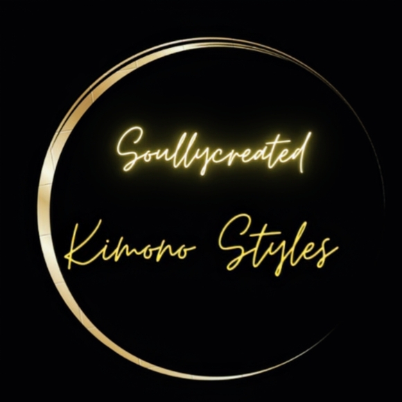 Pretty Pink 🩷 Lace Kimono - Picture 3 of 4